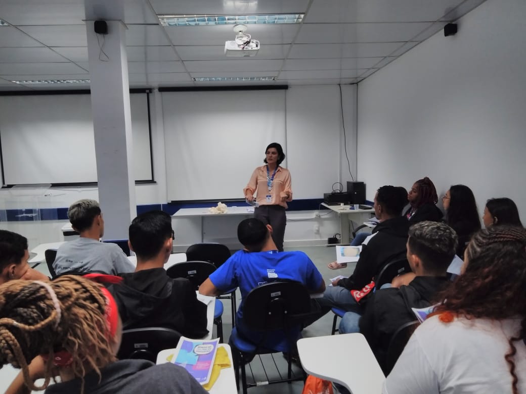 Entrega do Relatório Mensal e Capacitação sobre Hanseníase