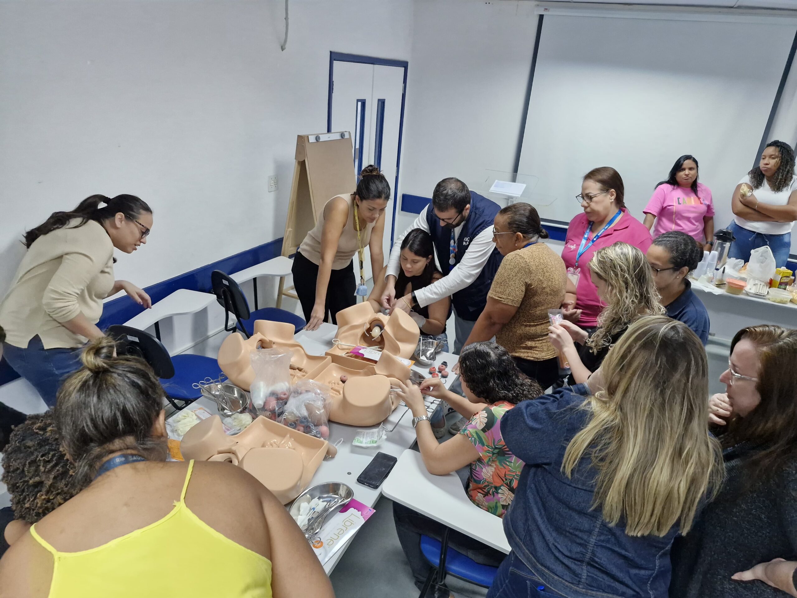 Terceiro dia do Treinamento de Inserção, Revisão e Remoção de DIU