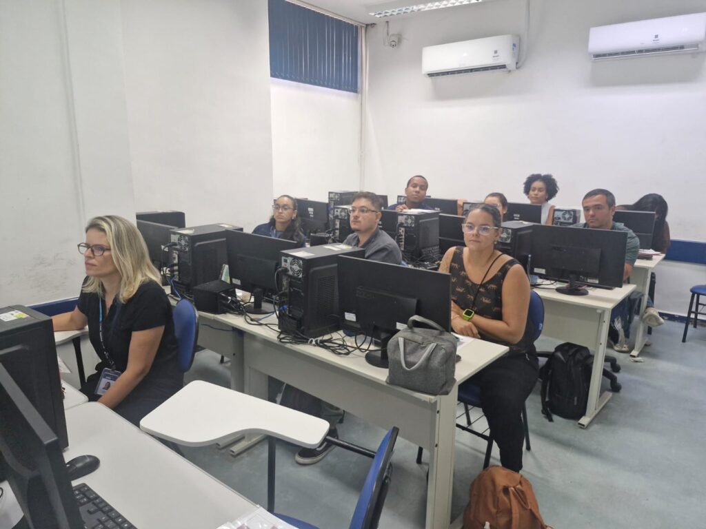 Treinamento sobre o Sistema e-SUS